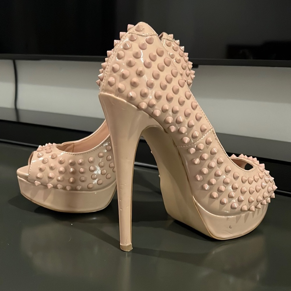 Steve Madden studded nude heels